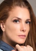 KARLA MUGA