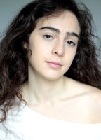 ZOE BESMOND DE SENNEVILLE