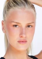 KARINA VALESHNAYA