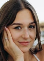 JULIA SCHAYER