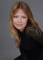 ISABEL HINZ