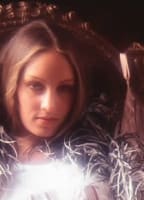 LARI JONES