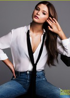 STEFANIE SCOTT