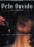 PELO OUVIDO