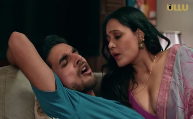 PRIYANKA CHAURASIA,SONI JHA NUDE/SEXY SCENE IN YAMMA YAMMA