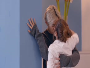 TANG THIEN KIM in DUNG YEU LAI NGUOI CU (2016)