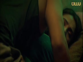 JINNIE JAAZ NUDE/SEXY SCENE IN CHARMSUKH (JANE ANJANE MEIN 5)
