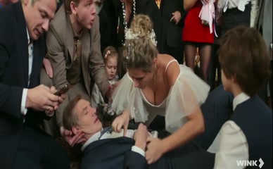 YULIA TOPOLNITSKAYA NUDE/SEXY SCENE IN MOSKVA SLEZAM NE VERIT. VSYO TOLKO NACHINAETSYA