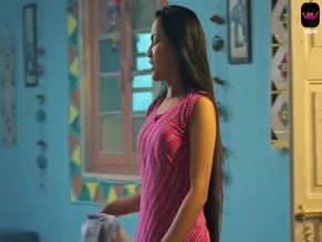 MISHTI BASU NUDE/SEXY SCENE IN RANGILI RAGINI