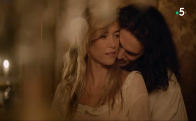 CLARA HUET NUDE/SEXY SCENE IN LA GUERRE DES TRONES, LA VERITABLE HISTOIRE DE L'EUROPE