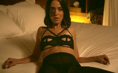 CASSANDRA NAUD NUDE/SEXY SCENE IN INFLUENCERS