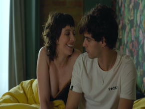 PAULA MALIA in VALERIA (2020-)