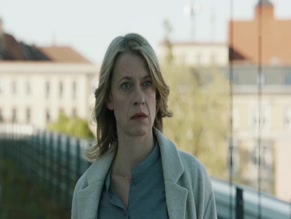 CAROLINE PETERS in KALT IST DIE ANGST (2017)