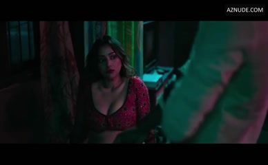 SHWETA BASU PRASAD NUDE/SEXY SCENE IN SHWETA BASU PRASAD
