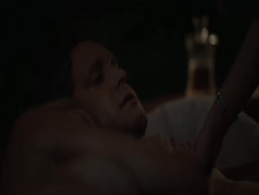 UNKNOWN in LUIS MIGUEL: THE SERIES (2018)