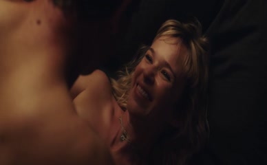 CLAIRE VAN DER BOOM NUDE/SEXY SCENE IN PALM BEACH