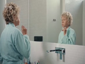 JANA SVANDOVA NUDE/SEXY SCENE IN SEX O'CLOCK