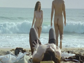 CHACHA HUANG,JULIA DE CASTRO NUDE/SEXY SCENE IN ON THE GO