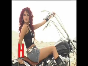 DULCE MARIA in H PARA HOMBRES(2016)