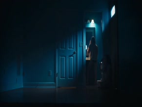 ANNA MAICHE in WOMEN (2021)