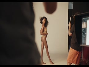 SIMONE ASHLEY in SIMONE ASHLEY MAKING OF CALENDARIO PIRELLI 20252024