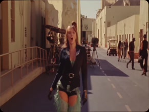 MILEY CYRUS NUDE/SEXY SCENE IN MILEY CYRUS EASY LOVER MUSIC VIDEO