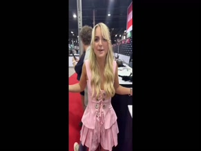 MCKENNA GRACE in MCKENNA GRACE FAN EXPO CHICAGO