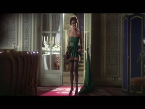 ANA BELEN in EL AMOR PERJUDICA SERIAMENTE LA SALUD (1996)