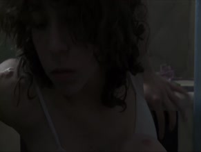 MARIA DESCHAMPS in MIEL (2010)