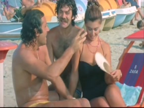 ANNA KANAKIS NUDE/SEXY SCENE IN ACAPULCO, PRIMA SPIAGGIA A SINISTRA