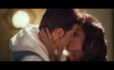 Henaa Khan Fuck Video - Hina Khan Sexy Scene in Damaged 2 - AZnude