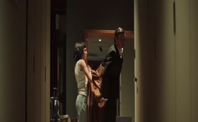 STASYA MILOSLAVSKAYA NUDE/SEXY SCENE IN CHUZHIE DENGI
