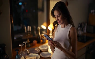 RAVSHANA KURKOVA NUDE/SEXY SCENE IN OTKRYTYY BRAK