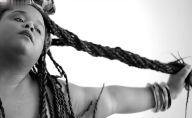 POLLY MARINHO NUDE/SEXY SCENE IN 302