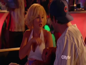 ELISHA CUTHBERT NUDE/SEXY SCENE IN HAPPY ENDINGS