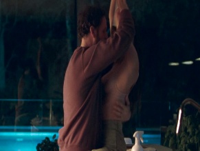 DAKOTA JOHNSON NUDE/SEXY SCENE IN SPLITSVILLE