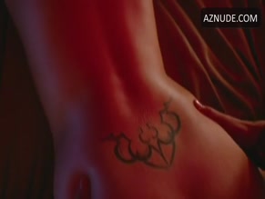 DANIELLA SHORT NUDE/SEXY SCENE IN FOCUS