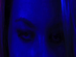 MIRANDA COX NUDE/SEXY SCENE IN SLIT