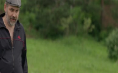 VALENTINA MAZUNINA NUDE/SEXY SCENE IN HOLMY