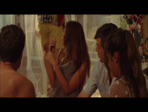 ESTEFANIA ZARAGOZA in BENIDORM MON AMOUR(2016)