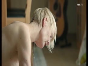 INGUNN BEATE OYEN in STOLTHET OG FORFALL (2021)