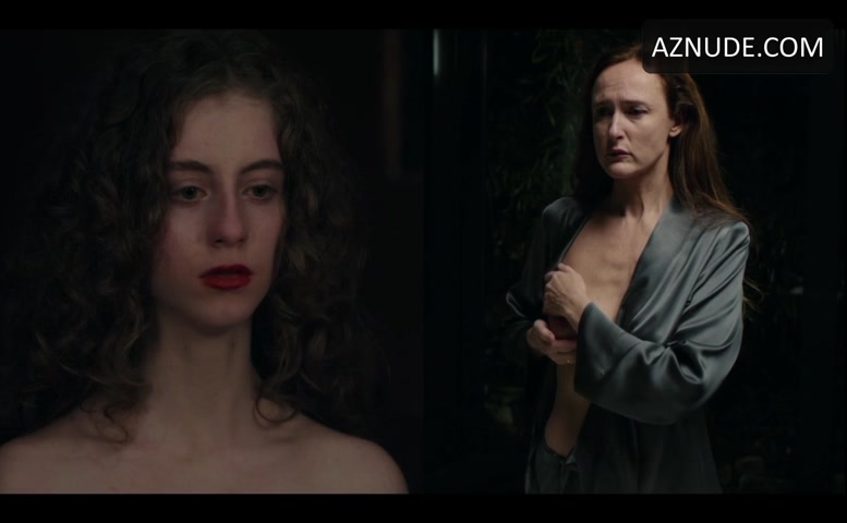 Sexy Gina Stiebitz Nude Scene From ‘Dark’