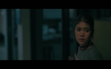 TRISH GADEN NUDE/SEXY SCENE IN AKIN ANG GABI