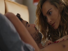 MARIA ELISA CAMARGO NUDE/SEXY SCENE IN ESCUPIRE SOBRE SUS TUMBAS