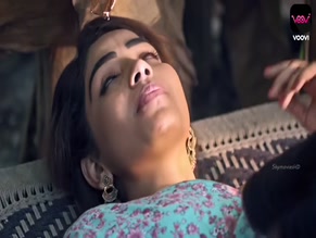 AAYUSHI JAISWAL,MUSKAAN AGARWAL,REKHA MONA SARKAR NUDE/SEXY SCENE IN CHAAR SAHELIYAN