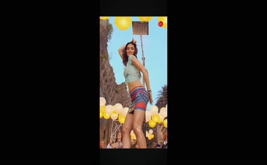 KRITI SANON NUDE/SEXY SCENE IN HEROPANTI