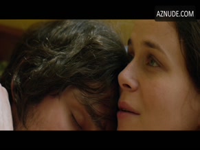 DIANA CAVALLIOTI in ANA, MY LOVE (2017)