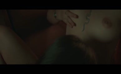 DANI YOSHIDA in VIOLET