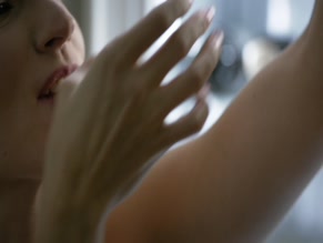 ADINA VETTER in VORSTADTWEIBER (2021)