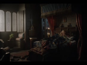 CLEMENTINE NICHOLSON in KNIGHTFALL (2017)